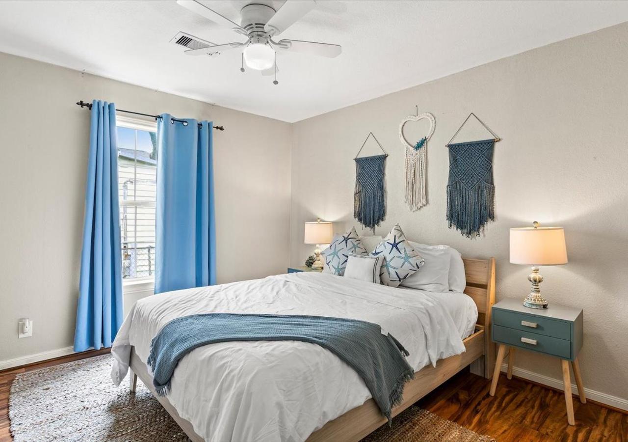 The Blue Oasis With Handicap Ramp Access Dog Friendly & Cowboy Pool Galveston Dış mekan fotoğraf